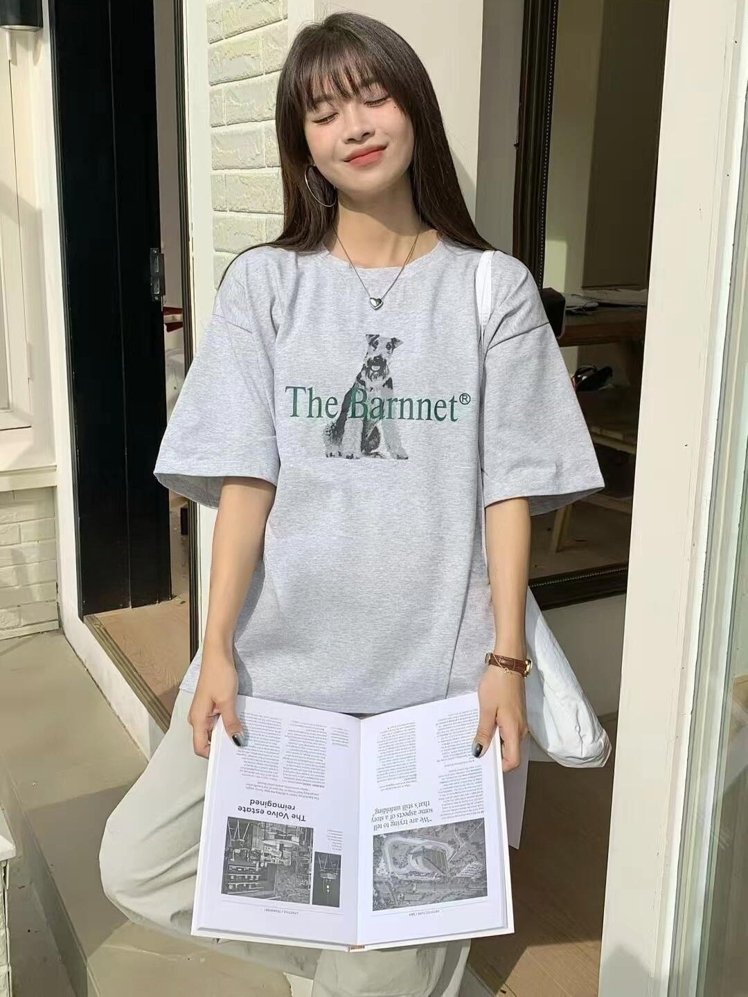 The Barnnet Puppy Graphic Crew Neck Short Sleeve T-Shirt